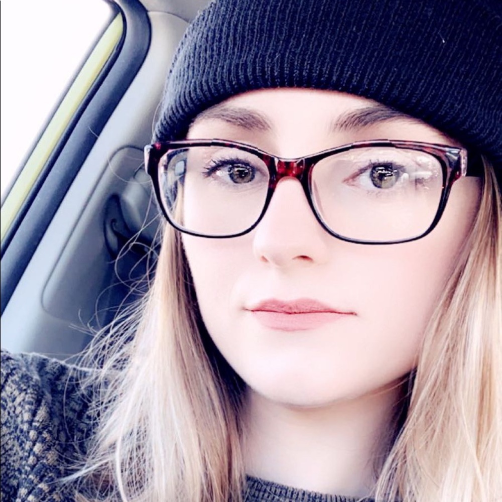 Meet your Posher, Meagan